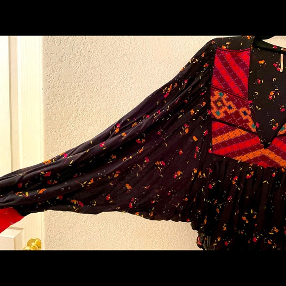 Free People top - Picture 3 of 4